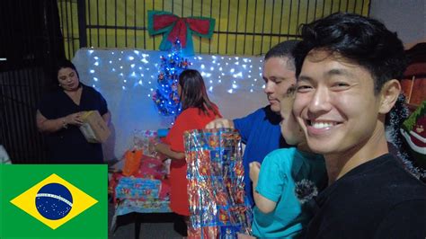 Japanese guy spends Christmas with Local Brazilian Family in São Paulo